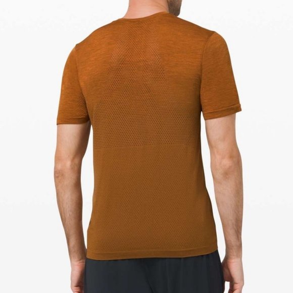 Lululemon Men's Metal Vent Breathe Short Sleeve Size Medium - Picture 10 of 10